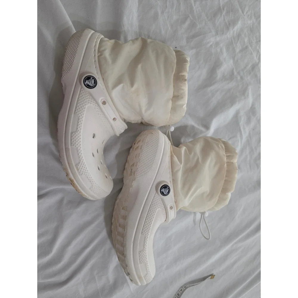 Crocs Classic Neo Puff Shorty Boot Bone White Faux Fur Lined 206630 Womens‎ 8